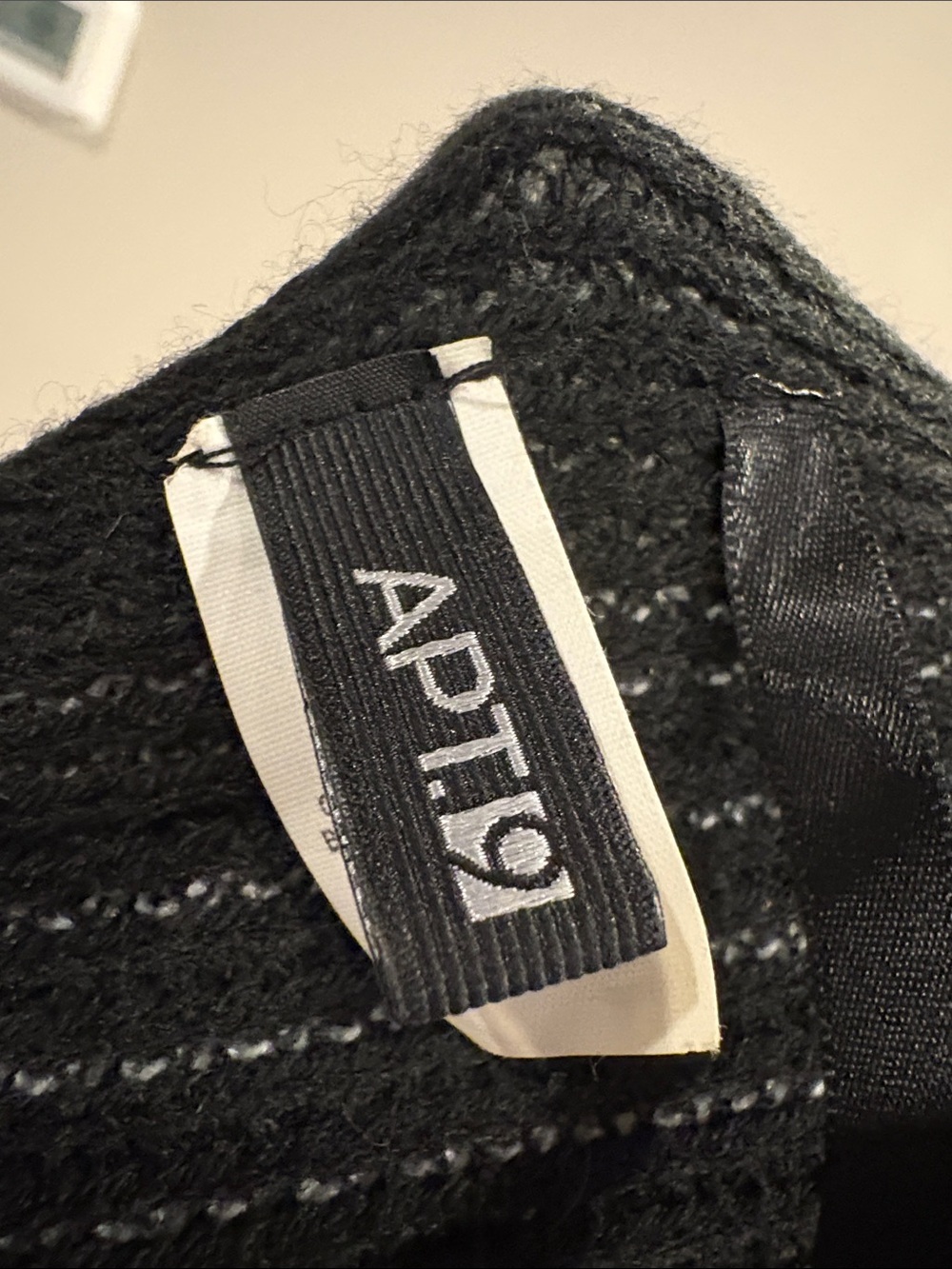 Apt. 9 Women Vest - Picture 2 of 4